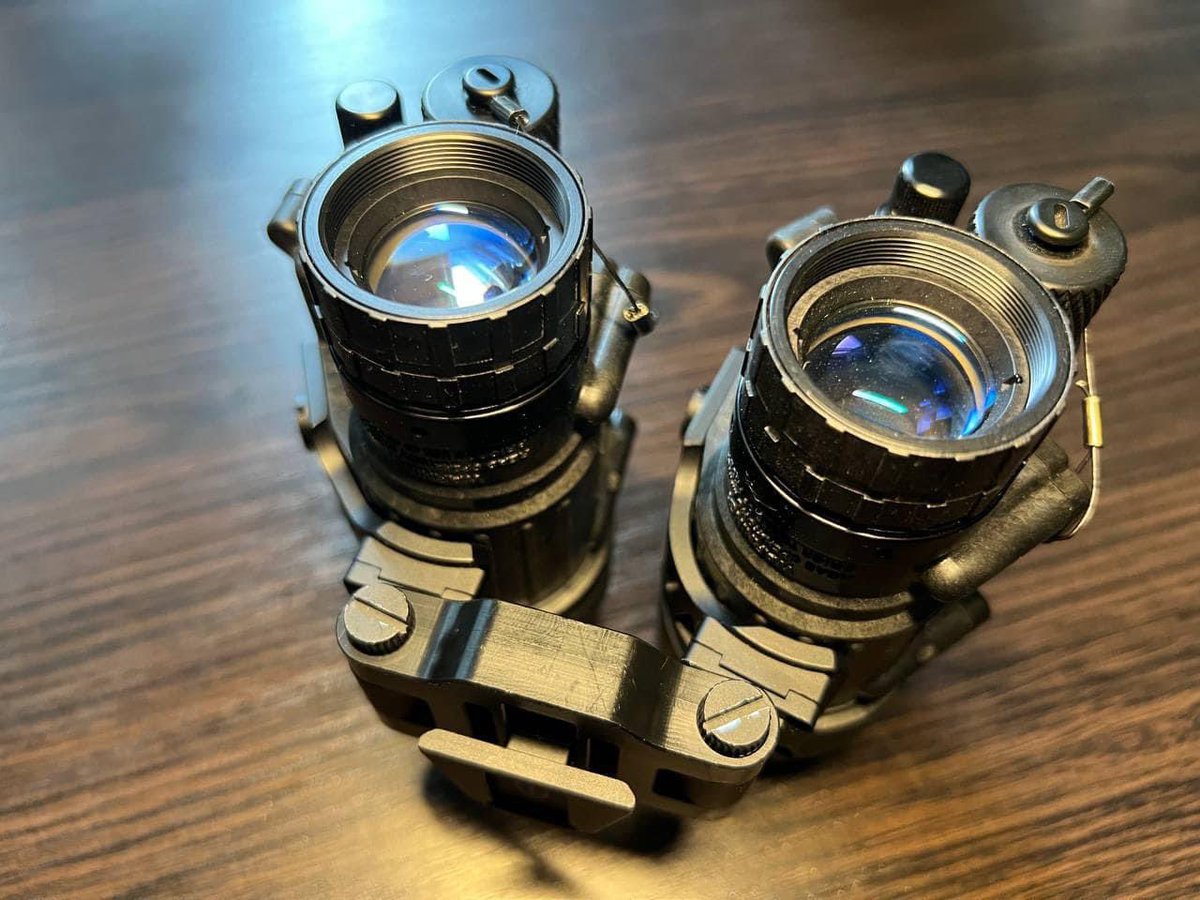 MK_gear_surplus's tweet image. Bridged Amg 14s #pvs14 #anpvs14 #pvs14shenanigans #pvs14gen3omni7 #dualpvs14s #pvs14dualmount