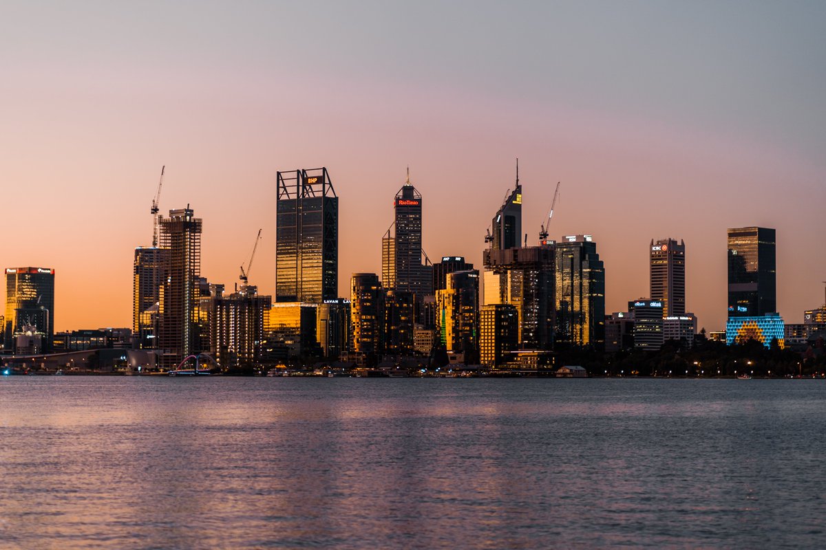 coraySKATE's tweet photo. Good morning all! 

Have a little photo I took a while back of Perth City skyline at sunset. 

Show me your cityscapes, retweeting my favourites!

#photography 
#cityscape 
#sunset https://t.co/02BwOYPaWe