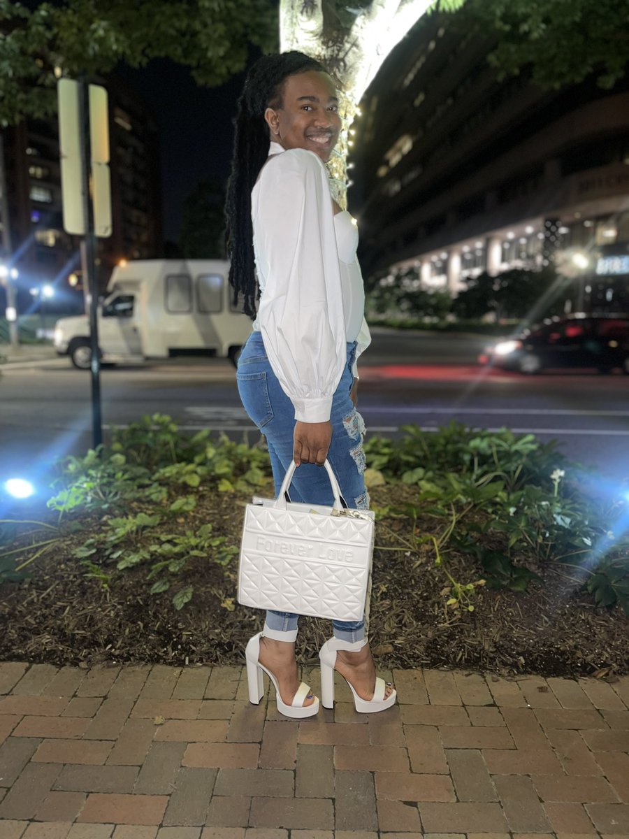 CraigTheBaddest's tweet photo. Well My 23rd Birthday Was Great 🫶🏾❤️ https://t.co/1pd3jVhO0F