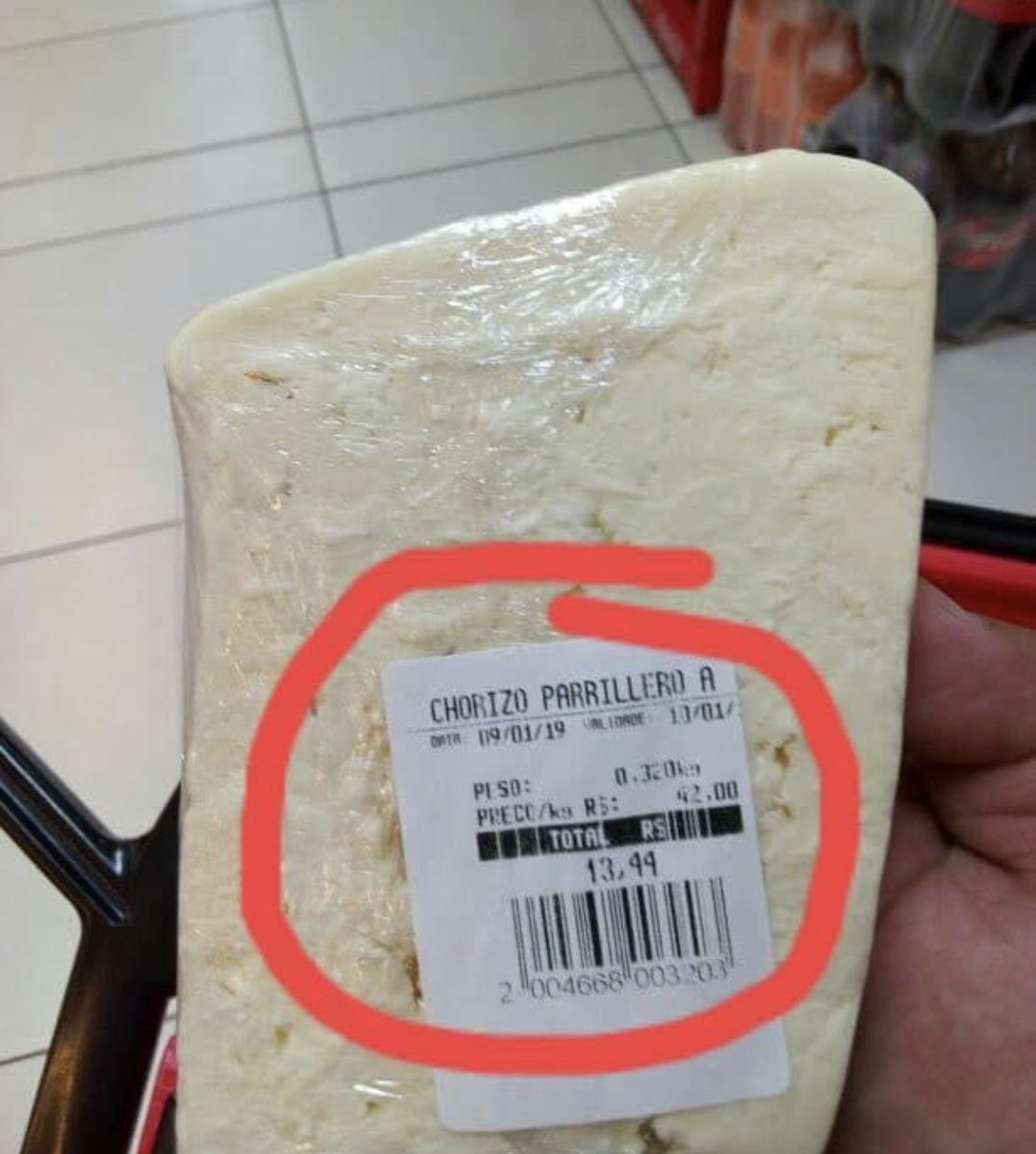 Josepascuales's tweet photo. Gracias a la ideología de género, este queso puede ser un chorizo #defacebook https://t.co/yj1iwoDJtB