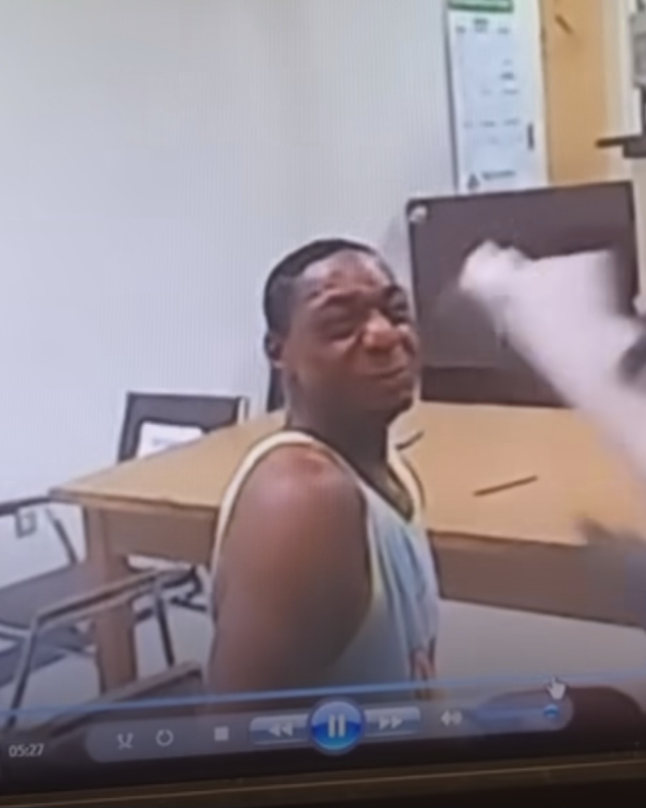 _itsMeechyHoe's tweet photo. @Bornakang we going on lock down again, ain't it? https://t.co/5ftc5IVdLS