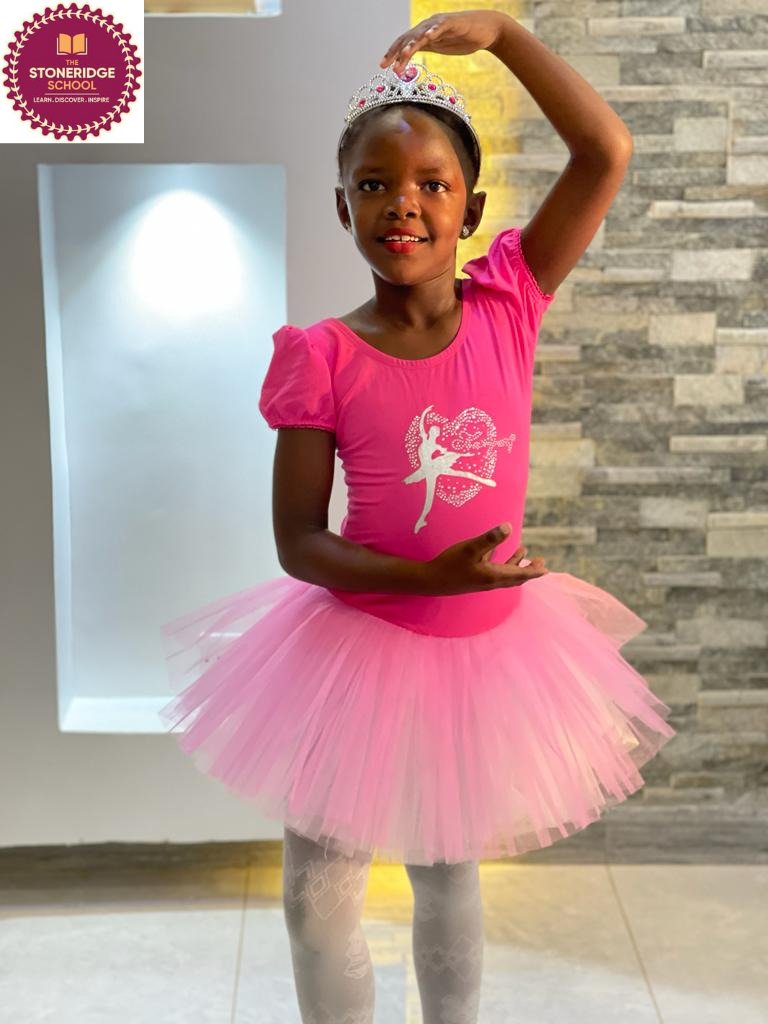 Stoneridge_Sch's tweet image. 🦸‍♂️📚 Learning Through PLAY. @Stoneridge School&apos;s #CostumeDay was a success. Students transformed into superheroes. Their dedication to education while embracing creativity is inspiring! Check out the amazing photos #innovation.