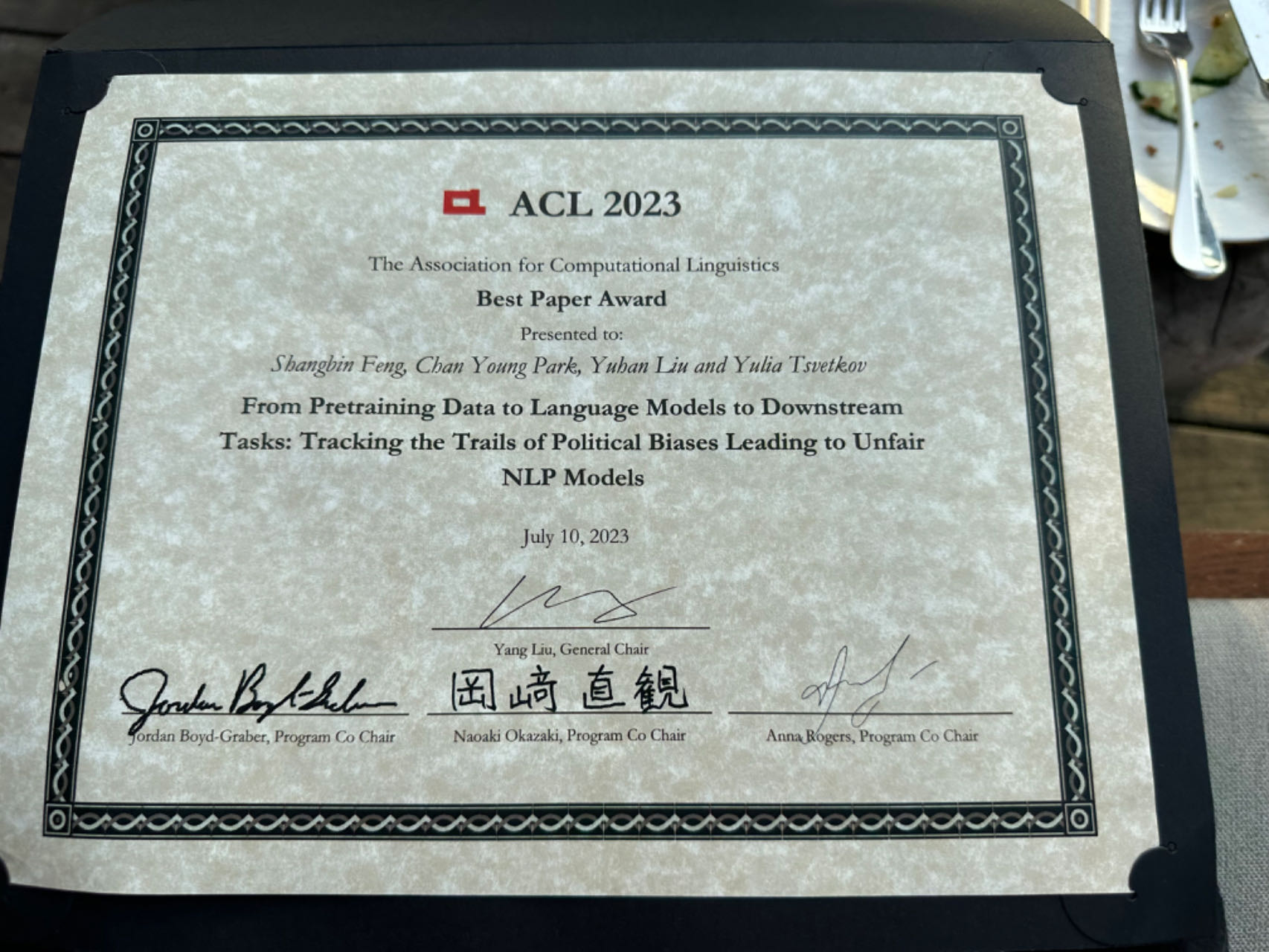 Shangbin Feng on X: &ldquo;Thank you for the best paper award 