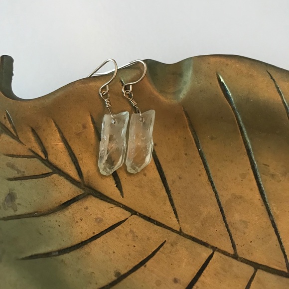 our_imperfect's tweet photo. So good I had to share! Check out all the items I'm loving on @Poshmarkapp #poshmark #fashion #style #shopmycloset #urbanoutfitters #tekgear #worthington: https://t.co/4xYAiij358 https://t.co/ud69GiogSP