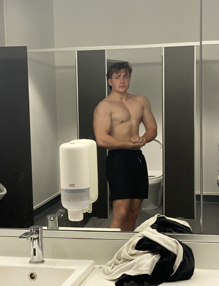 swole cunt spawned in on your tl (ex fortnite prodigy btw)