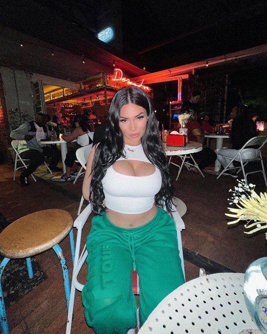 Meet me here? 🧃 https://t.co/AdnJr1MLAe