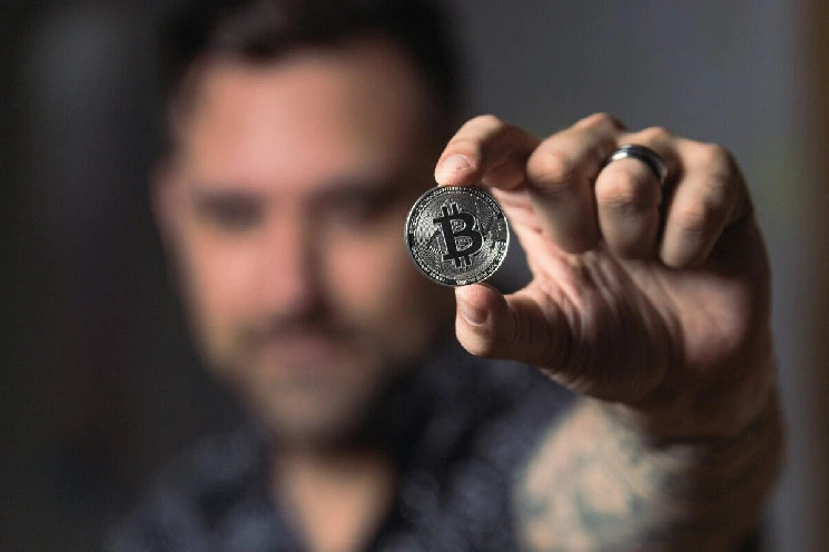 Cryptechnews24's tweet photo. In recent years, the financial landscape has witnessed a remarkable transformation as Bitcoin and digital assets have gained significant traction within traditional finance. #Bitcoin #BlackRock #cryptoindustry #CryptoNews

https://t.co/zV3LeUE1CV https://t.co/UoDpOO8k9x