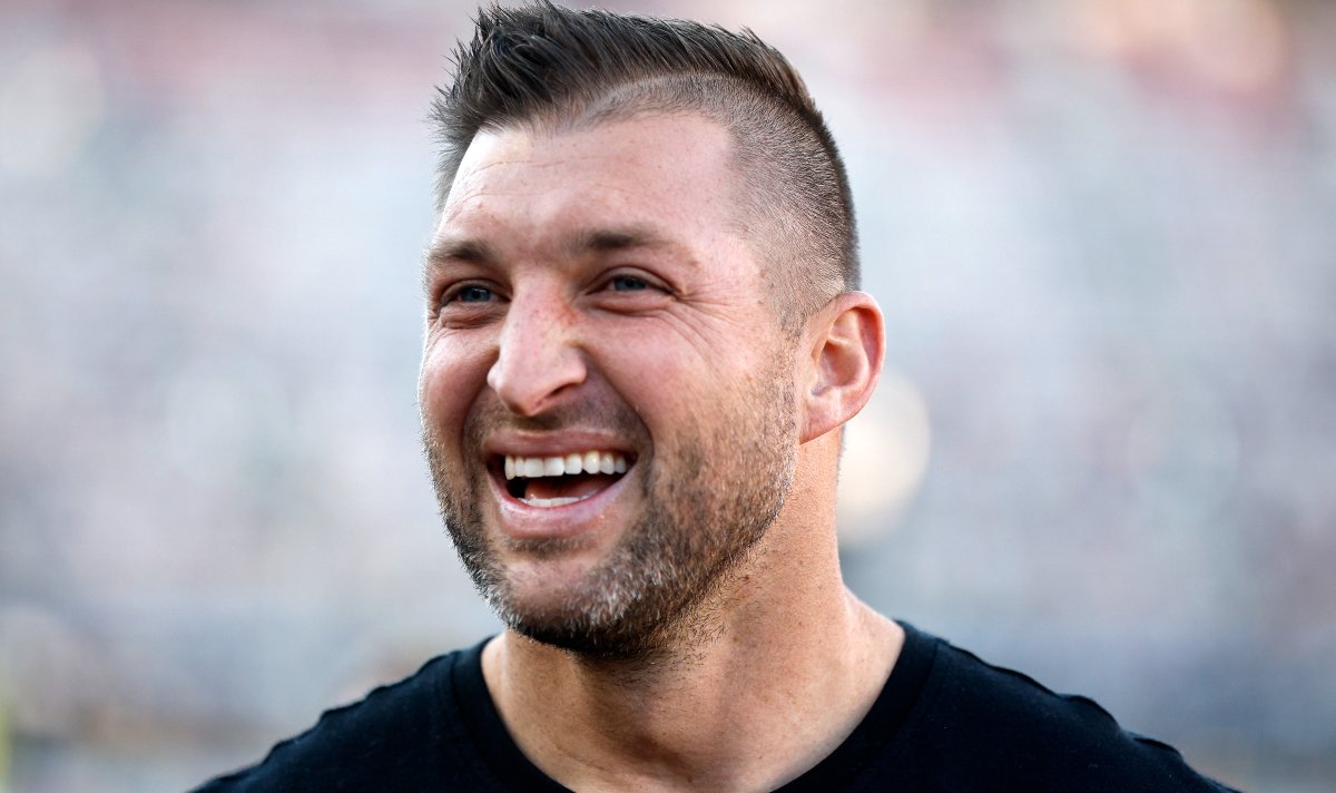 RT @ExpressUSSport: Tim Tebow is a hockey guy now

https://t.co/kBOH3Jxzzg https://t.co/dt95tiMGpE
