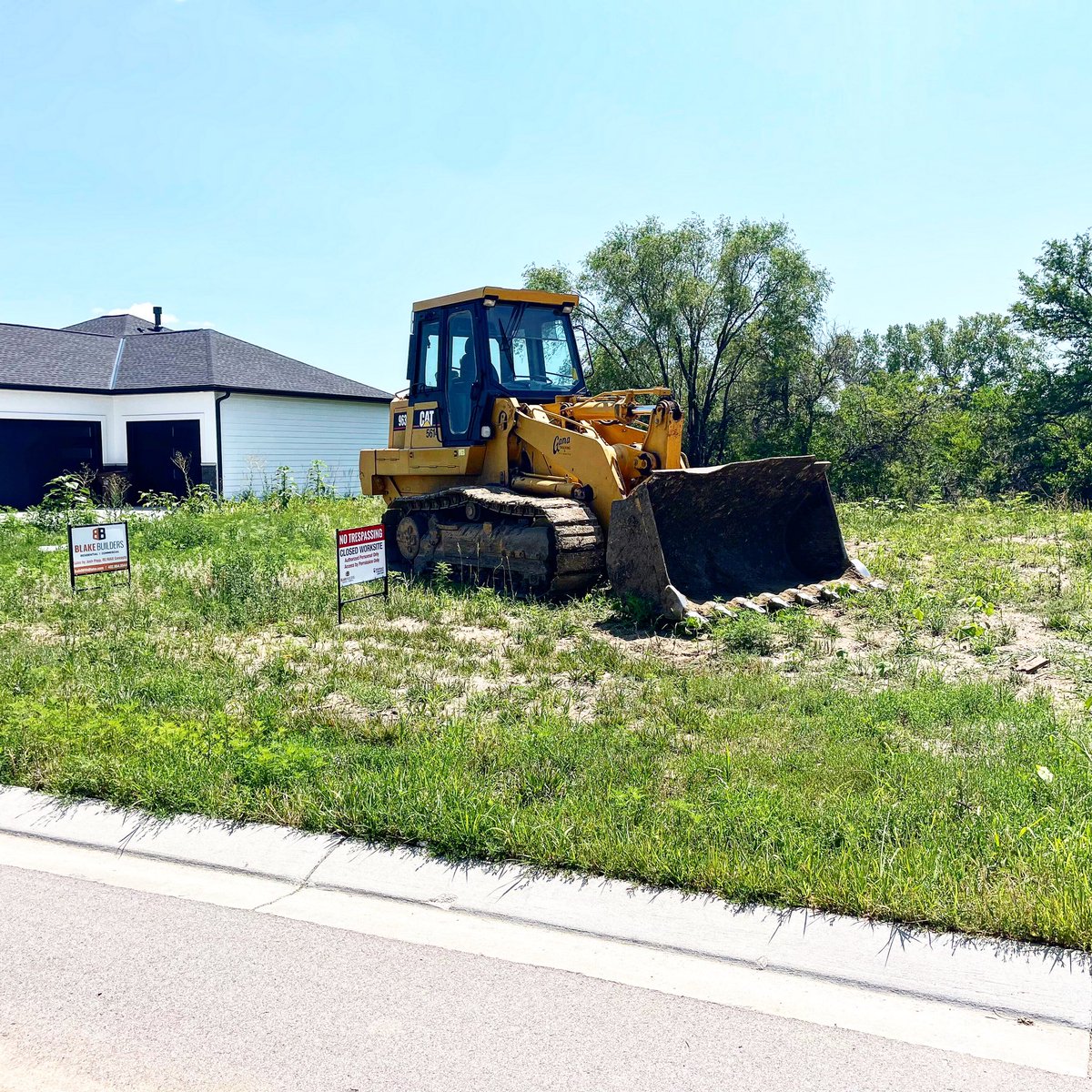 BlakeBuilders's tweet photo. 👋🏻 Hello Hillcrest!  Let’s rock and roll on this custom home!
-
#BuildWithBlake #BlakeBuilders #construction #sold #realestate #realtor #dig #dirt #photography #photo #progress #goals @Buildertrend https://t.co/xQdRegEnZ7