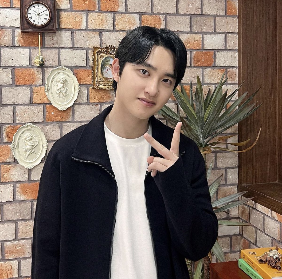KYUNGSOO photo update from sm_actist ig! 🤍🥹