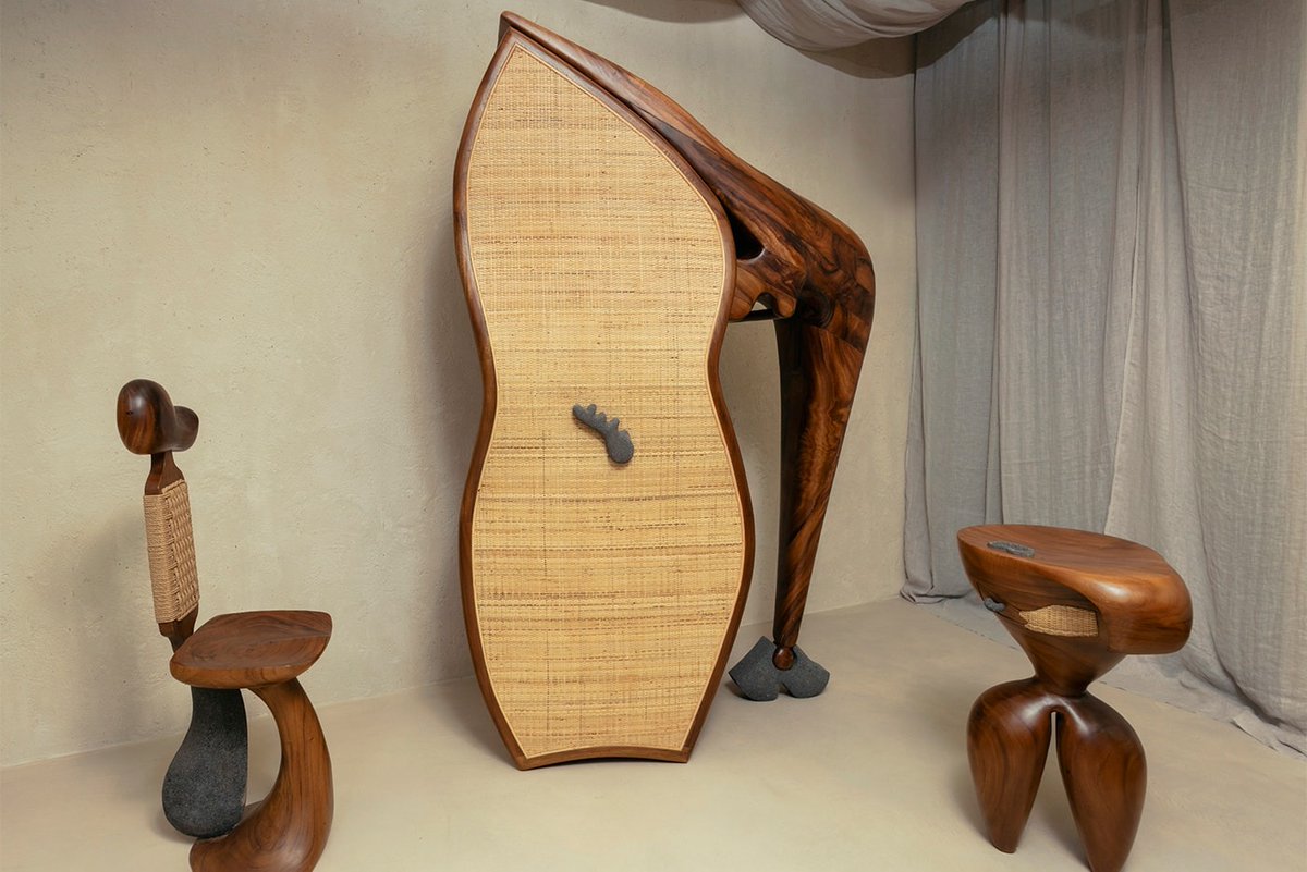 KGDAwards's tweet photo. #KGDAsharing
▼ Inspiration
Kim Mupangilaï Explores Cross-Cultural Identity Through Debut #Furniture Collection at @super___house gallery in New York
.
▪️ Source: @HYPEBEAST
💬 More: https://t.co/AxhCpk9PnB
➡️ Follow us: https://t.co/ISAoTckDe1

#KGDA #design #interiordesign https://t.co/dQj0ThBEgf