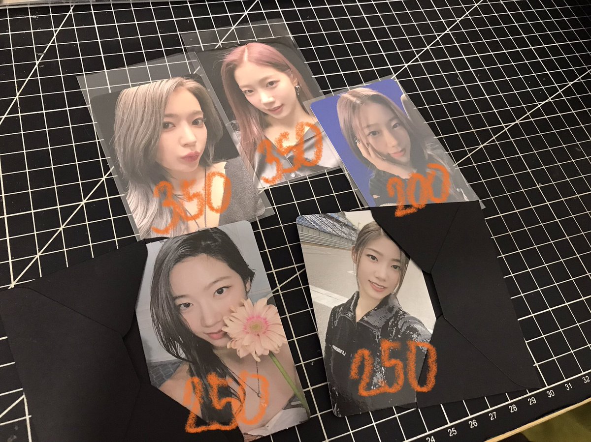 soobinicart's tweet photo. #daniewts wts lfb
onhand lesserafim fearless photocards
kazuha ktown pob - ₱350
sakura ktown pob - ₱350
kazuha weverse pob holo - ₱200
kazuha blue chypre / black petrol - ₱250ea
+ local sf
PAYO
mop: gcash, bpi
mod: jnt, sco, sdd
dm or reply mine
t. pc ver1 ver2 official https://t.co/liVbQVqh90