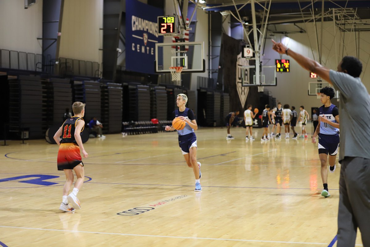 Proud of me and my teammates for making the UA Rise 15u Final 4 out of 50+ teams this past weekend in Atlanta. Finished 6-1 on the weekend. Finished the weekend hitting 19 threes 
<a href="/ChuckLawson901/">Chuck Lawson</a> <a href="/PrepHoopsTN/">Prep Hoops Tennessee</a> <a href="/CourtneyHoops90/">Courtney Asher Smith</a> <a href="/p7sportsacademy/">P7 Sports Academy</a>