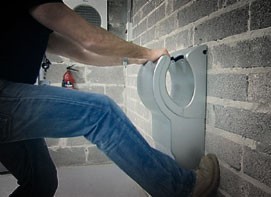 ehanddryers's tweet photo. During 2022 #Dyson announced the end of production of its iconic #DysonAirblade AB14. We have secured an ongoing supply of the #DysonAB14 and to
minimise disruption provide for comparison purposes details on similar models.
https://t.co/FEnL9SMzUM

#Dyson9kj #Dysonab14 #Dyson https://t.co/fGpMvpxgpL