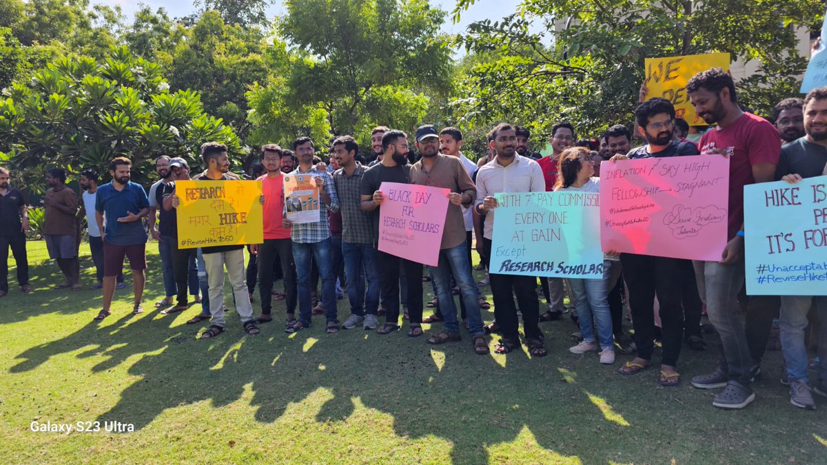 brsoofficial's tweet photo. @IndiaDST needs to prioritize considering the economic realities faced by research scholars.This can be achieved through a thorough &amp; comprehensive evaluation of the current inflation rate and its impact on the living expenses of scholars
#Reviswfellowshiphike60 
@rajesh_gokhale https://t.co/43U4wJfzHA