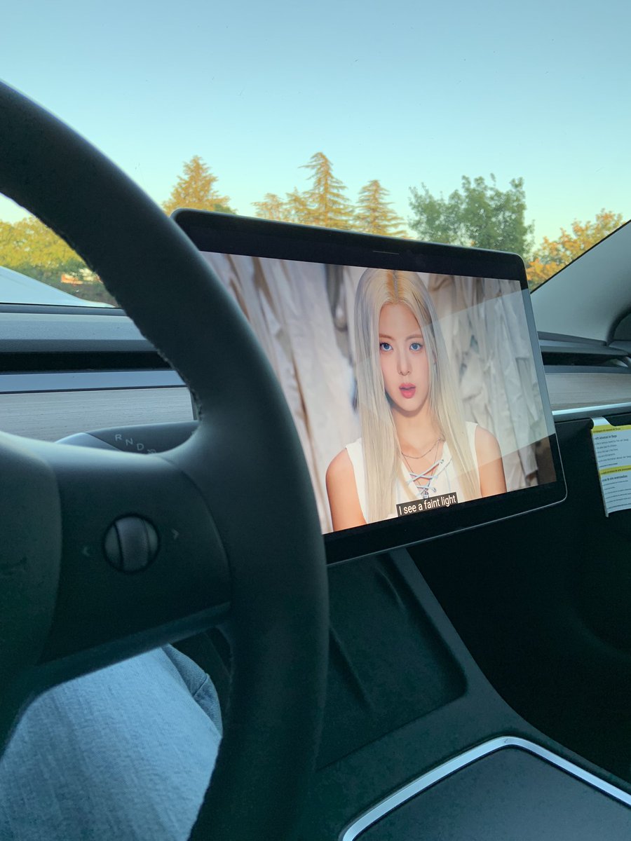 RT @yejinsanity: my parents bought a tesla and ofc have to stream itzy on the tessy ipad https://t.co/XUTng9WDag