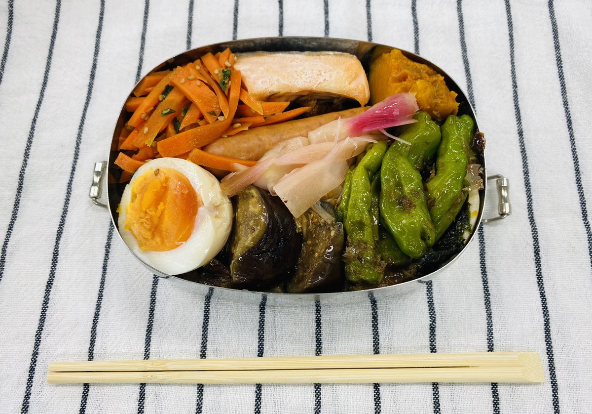 いただきまーす！ https://t.co/KLKLXqATWK