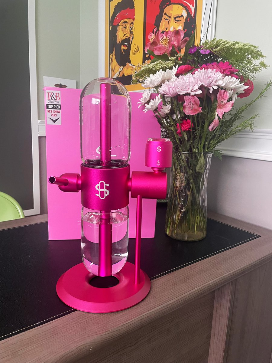 Happy 710💗
Celebrating with the new PINK @StundenglassInc 💓
👉 youtu.be/Y7460f7d5HI