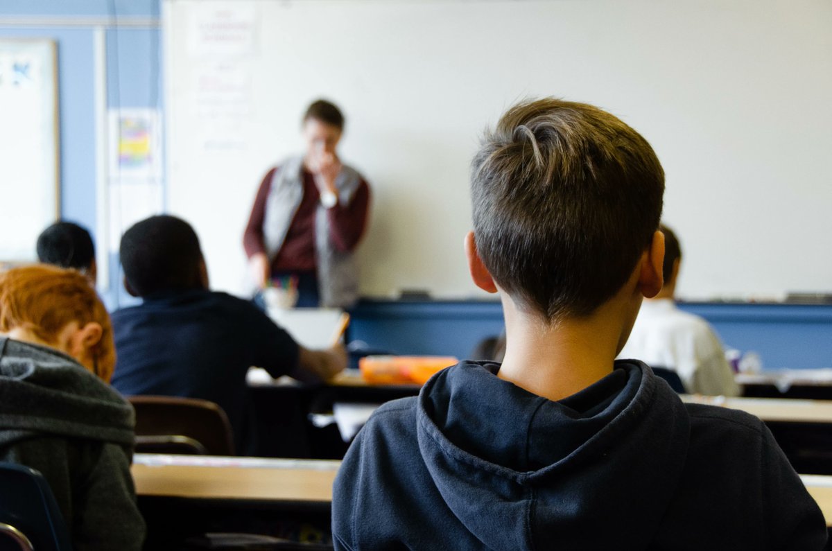 Research Schools Network (@rs_network) on Twitter photo 💡 “The role of a teacher, or groups of teachers, in selecting which words to amplify to pupils is a crucial – though tricky – part of curriculum planning.”
This blog from <a href="/HuntResearchSch/">Huntington Research</a> explores the role of academic language.
Read more: buff.ly/3eCpNwc 💡 “The role of a teacher, or groups of teachers, in selecting which words to amplify to pupils is a crucial – though tricky – part of curriculum planning.”
This blog from <a href="/HuntResearchSch/">Huntington Research</a> explores the role of academic language.
Read more: buff.ly/3eCpNwc