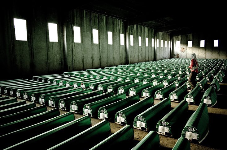 Moge Allah tabaraka wa ta’ala de slachtoffers tot de shuhaada laten behoren en hen op Yawm al Qiyamah samenbrengen met de nabestaanden in Jannat al Firdaus. 🤲 #Srebrenica