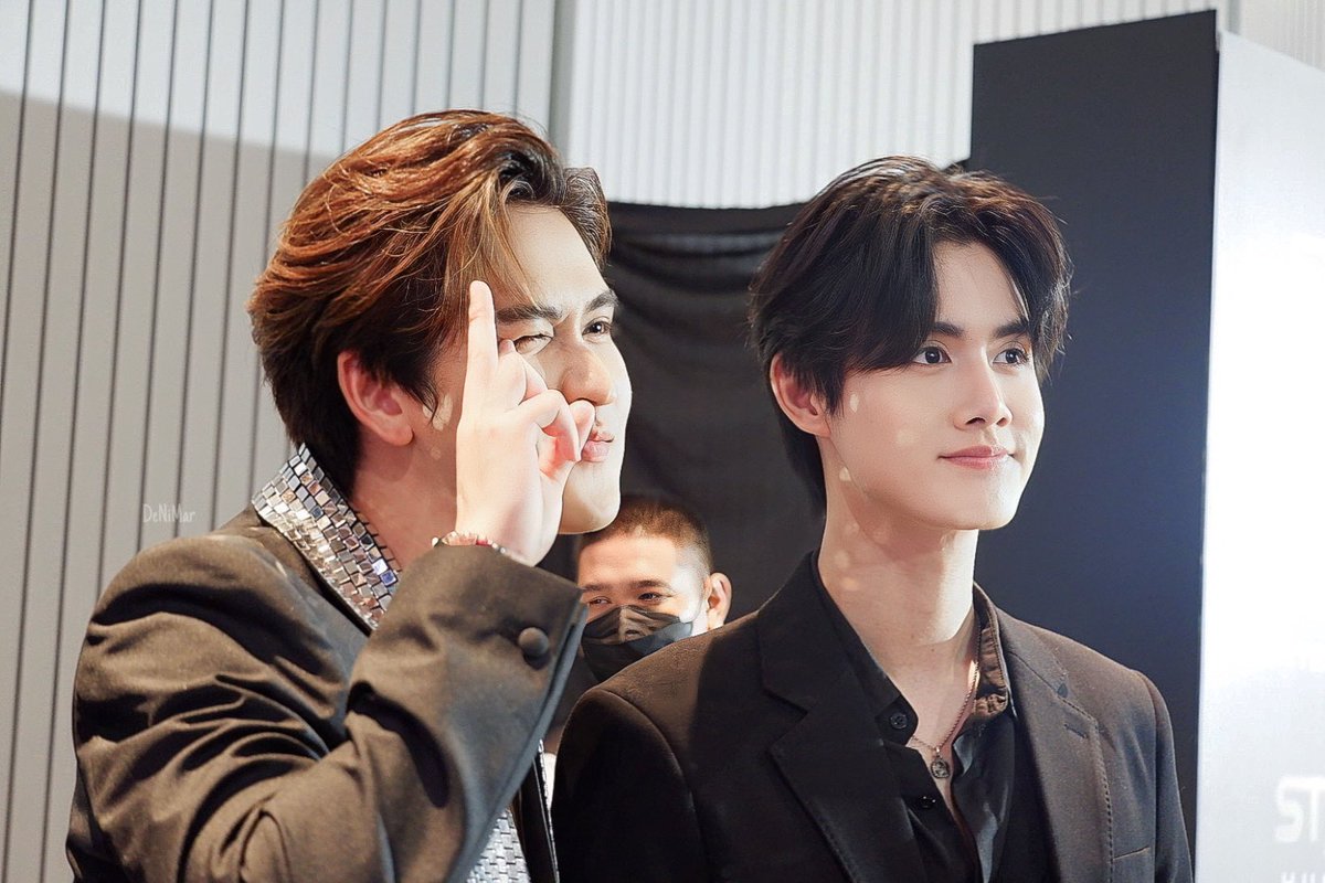 BNimmin's tweet photo. ยัยพี่เขาน่ารักจังวะ
26.04.23
sthprojectlineup2023
#sthprojectlineup2023
#เจ้าแบงค์กล้วยหอม #ToraElement
#นัสยิ้มจิ้มแก้ม #BonusElement
#แบงค์โบ #ทอระโบนัส #ด้อม25
#ELEMENTTH https://t.co/iUhG0IWQ51