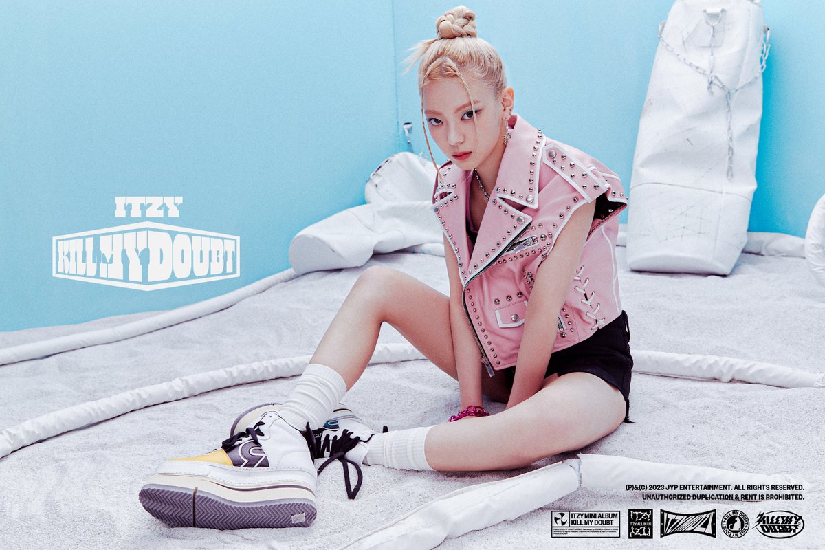 ITZY tweet media