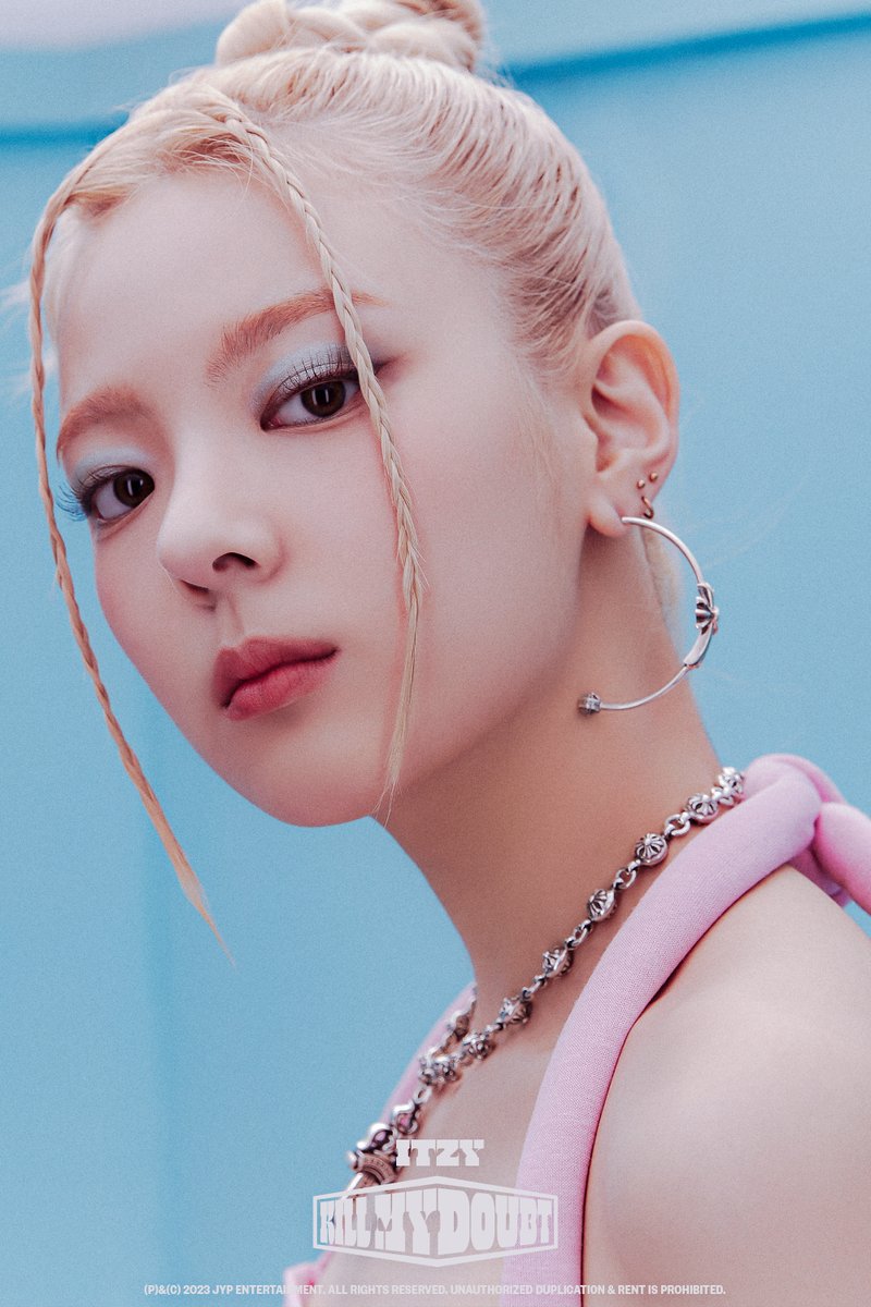 ITZY tweet media