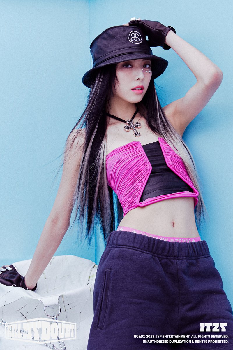 ITZY tweet media