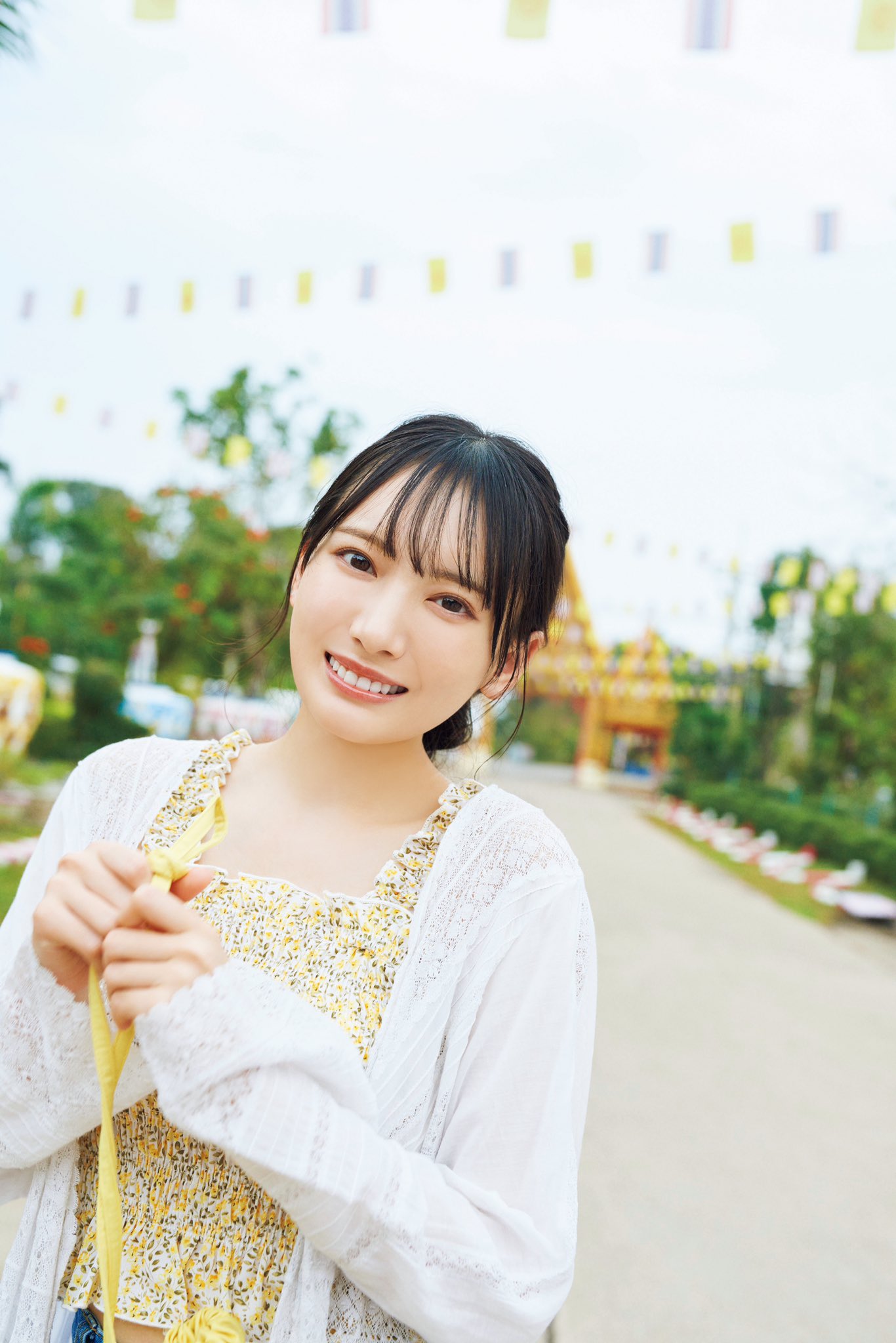 鈴木瞳美1st写真集 ひとめぼれ【公式】 on X: 
