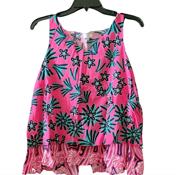 MECruz11's tweet photo. So good I had to share! Check out all the items I'm loving on @Poshmarkapp from @kelstar2713 @brittkneesmithh #poshmark #fashion #style #shopmycloset #glam #juicycouture #crownivy: https://t.co/slSYDFpek2 https://t.co/NZHZofsYtW