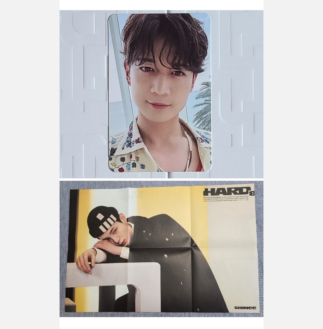 onew_t's tweet photo. SHINee HARD  交換希望

・PLAY ver  

トレカ         【譲】 ミノ
                      【求】オニュ

ポスター    【譲】 キー
                     【求】 オニュ

・ 郵送希望です。
    (硬質ケース・防水・スリーブします) https://t.co/S2UpgWbw12