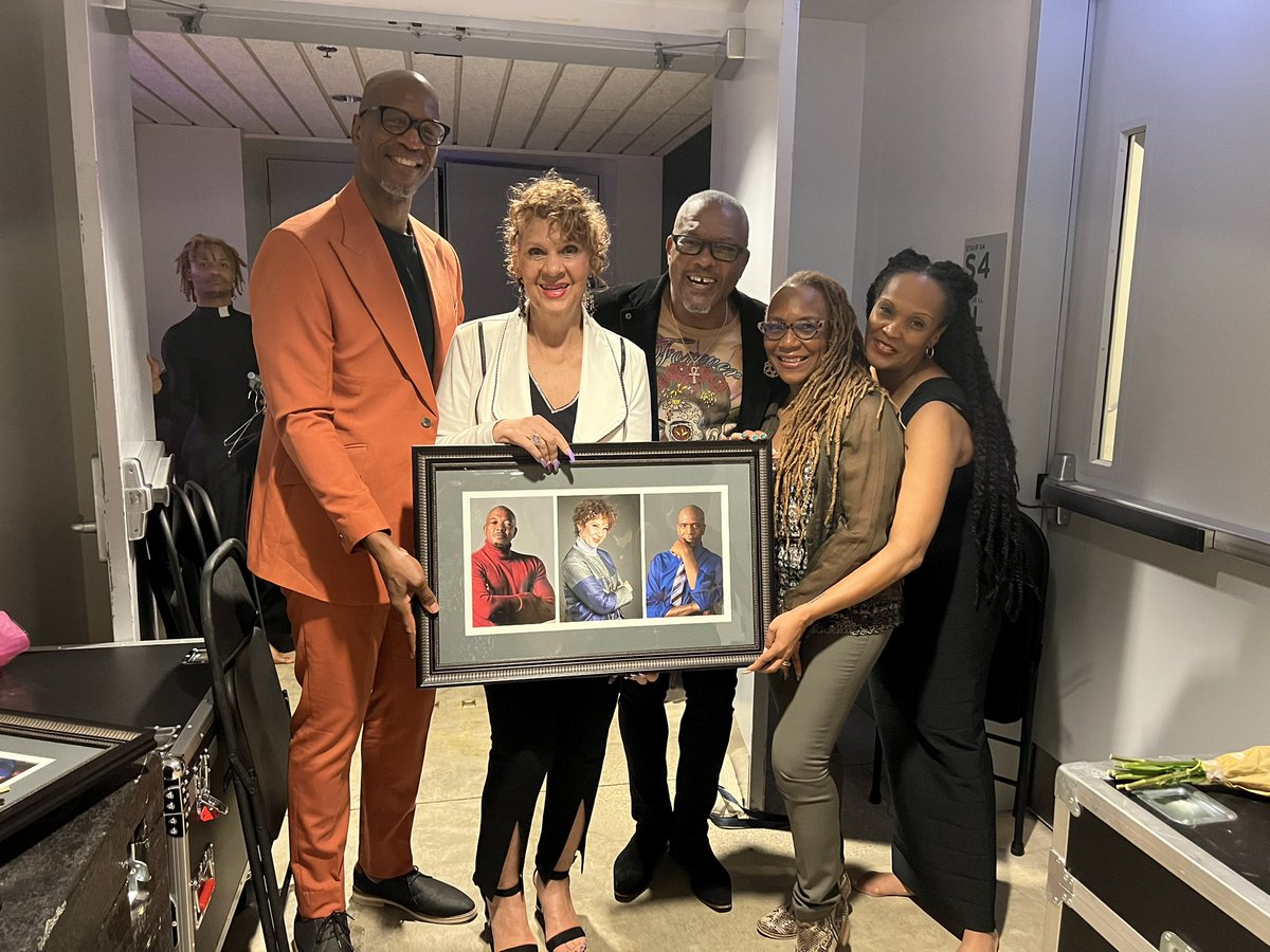 DeniseDarnelle's tweet photo. @drpdance May 6th celebrating @keviniegajeff and #garyabbott. Long live #blackdance. #nicoleclarkspringer is carrying the torch 💪🏾
#iamblackdance
#onwardsandupwards
#younggiftedandblack
#goseetheirnextshow https://t.co/9yq8sMGkmV