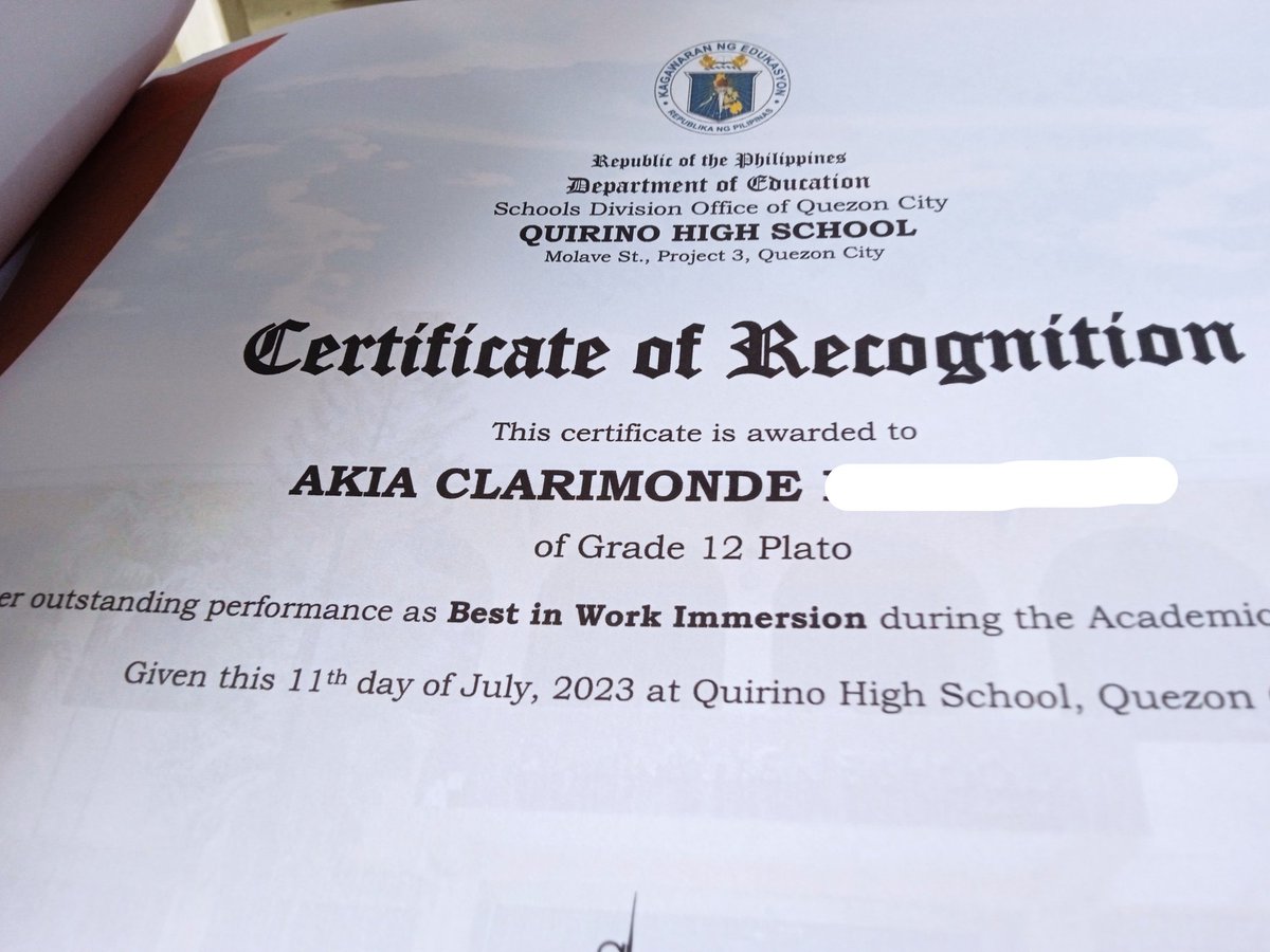 chimholique's tweet photo. with high honors &amp; best in work immersion (GAS) 🦋✨✨✨ https://t.co/sELOp53mwh