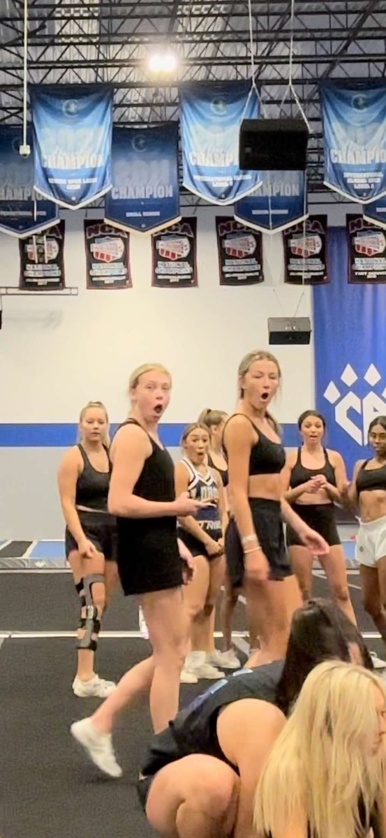 DavieApplewhite's tweet image. Stunt from tonight!! And a fail 😭