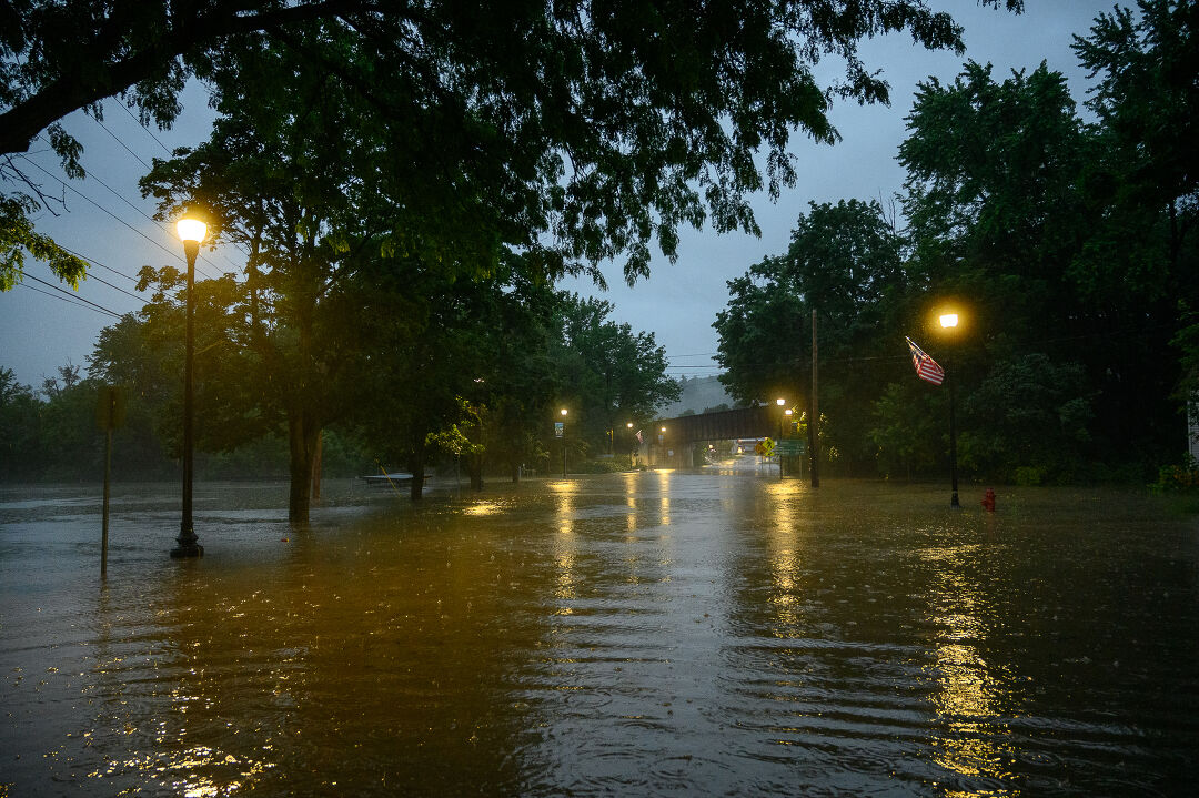 JessWCAX's tweet photo. Flooding in Waterbury #VT tonight captured by Nicholas Erwin
The Winooski River level there is about 4 feet lower than Irene's crest. It's still rising a bit, but is nearing crest within a couple hours. https://t.co/GZKHNH8Hg1