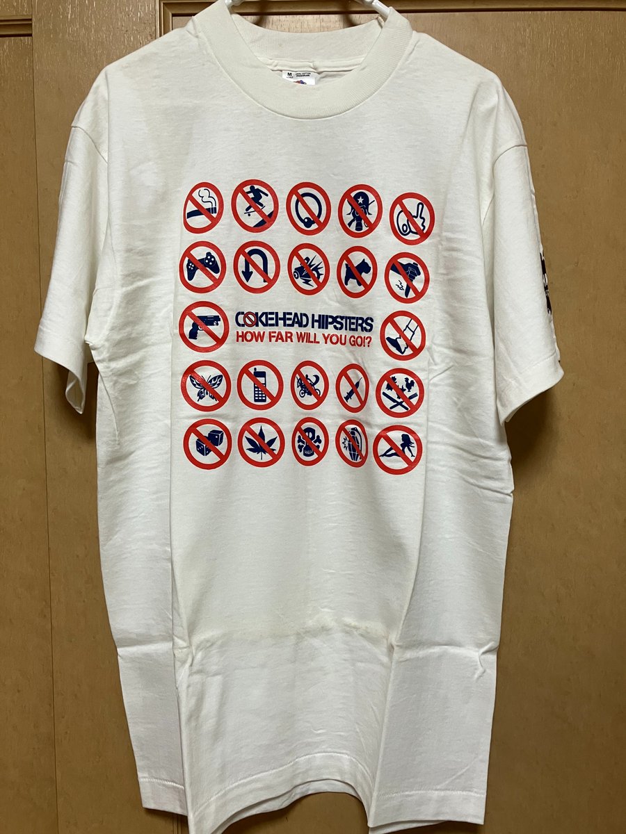 Top_40_Age's tweet photo. ＃137 COKEHEAD HIPSTERS
「How Far Will You Go!?」LP BOXに封入されていたTシャツ。
https://t.co/SVYAHSPUac
#マーチャンダイズ記録シリーズ #CokeheadHipsters #コークヘッド・ヒップスターズ #Niagara33 #LoLite #HardcoreFanclub #YoungPine https://t.co/S3tOOSvkTh