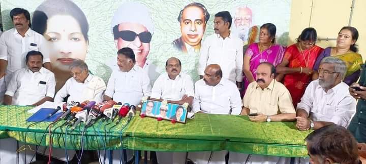 AIADMKchiefOPS's tweet photo. திமுக அரசை கண்டித்து 01-08-2023 மாநிலம் முழுவதும் ஆர்ப்பாட்டம் நடைபெறும் - கழக ஒருங்கிணைப்பாளர் ஐயா                           திரு ஓ.பன்னீர்செல்வம் அறிவிப்பு.! https://t.co/cepJXDJUv3