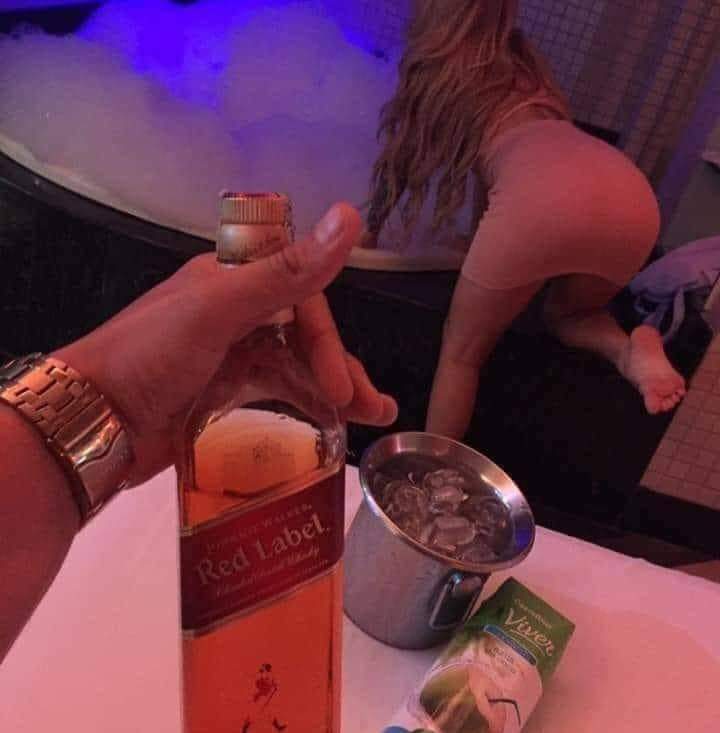 عسل 🤤🍯💋👙 tweet media