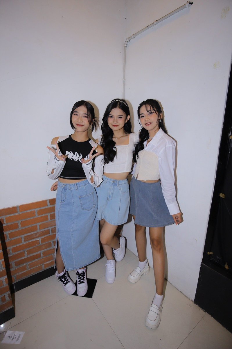 C_IndahJKT48's tweet photo. sama kaya di igs tapi ga dicollage https://t.co/NEJhTog7uV