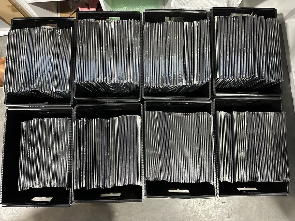 blacksheeprco's tweet photo. Y’all are really into Muna 😅 less than 20 of these are still available! https://t.co/eEhFSp24Ch