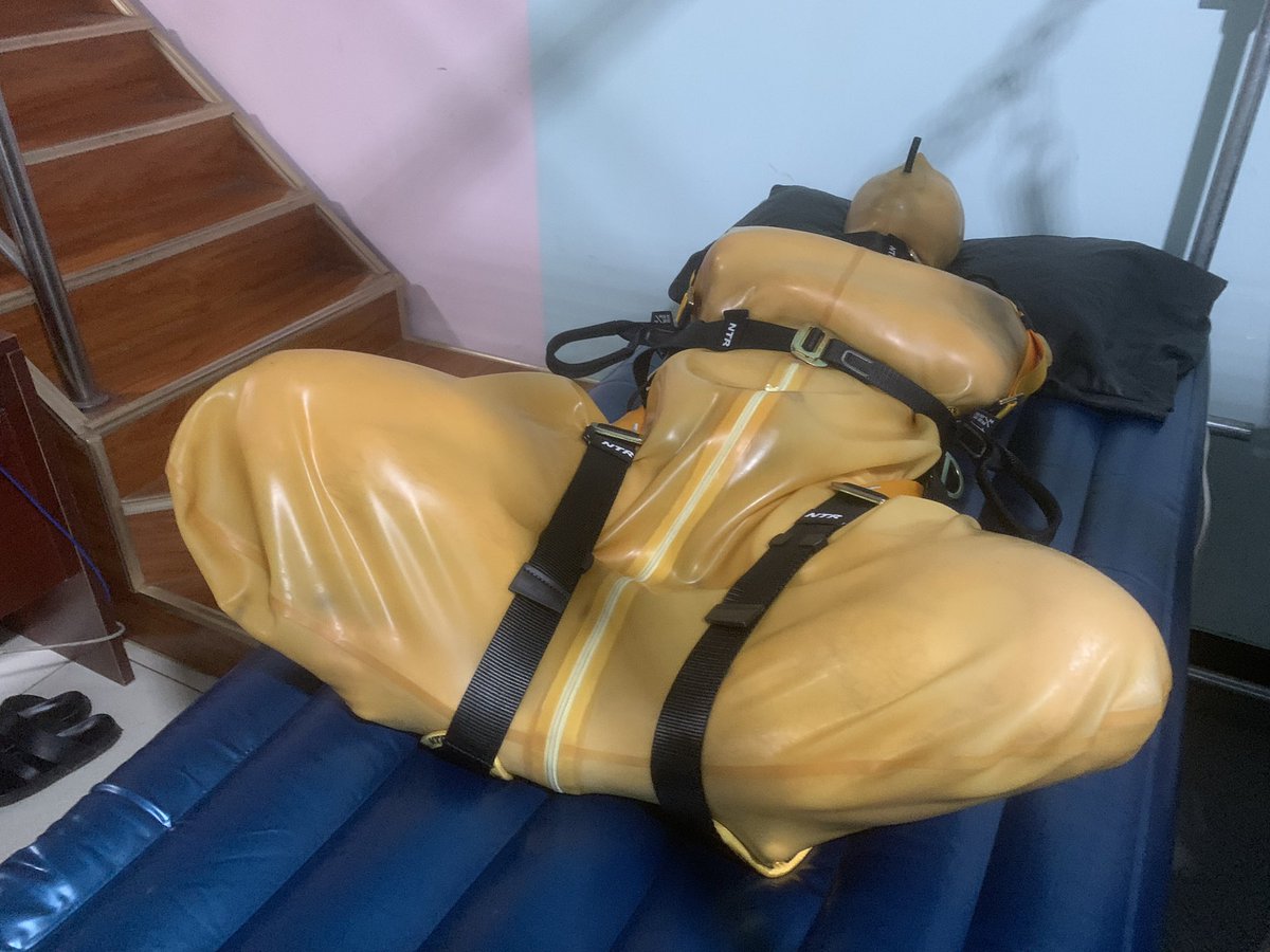 SBondage tweet media
