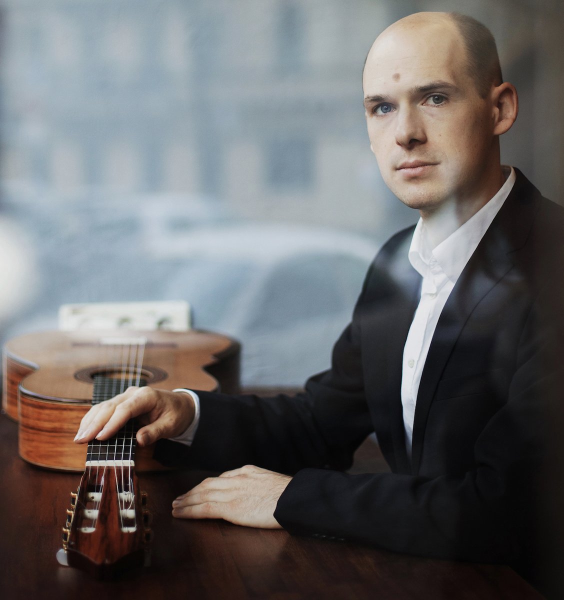 move_classical's tweet photo. In Flight soars as a feast for senses!
Read more and order: https://t.co/XBuUkuL5t9
#haroldgretton #inflight #moverecords #australianclassical #newrelease#newmusic #newmusic2023 #album #classical #classicalmusic#classicalguitar #guitar #guitarist #guitarplayer #inflightsoars https://t.co/WlD28DuzeO