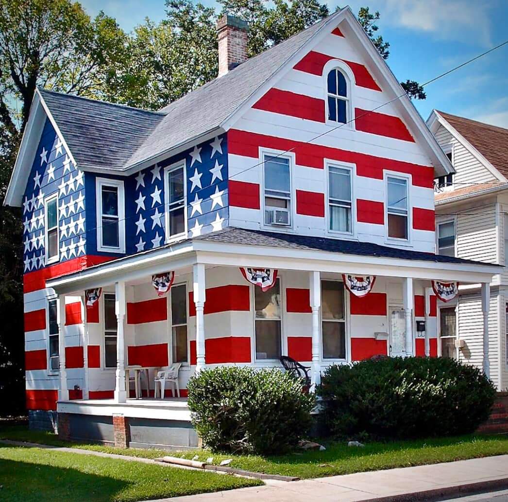 The most beautiful home I have ever seen, a patriotic theme based home at Cambridge, Maryland in #UnitedStates🇺🇸🤍❤💙⭐🦅

#UnitedByEmotion #GodBlessAmerica🙌