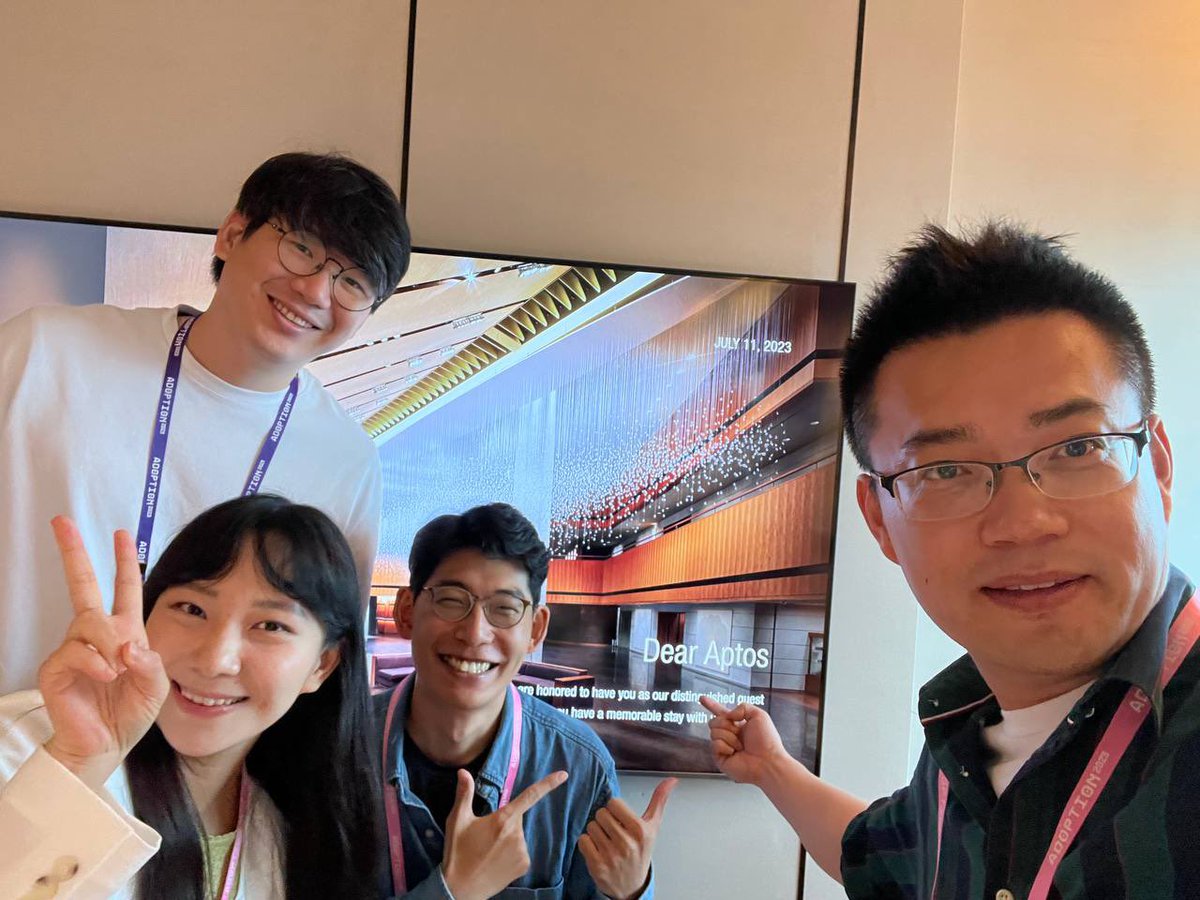 Christie tweet media