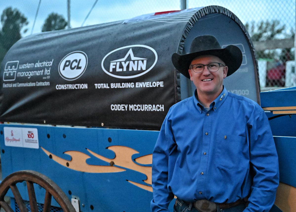 CSchuckwagons's tweet photo. Night 4 of the Cowboys Rangeland Derby belongs to Codey McCurrach! Codey came in with a winning time of 1:11.12 🤩

Congratulations @mccurracing!

#CSChuckwagons #CalgaryStampede #100YearsOfChuckwagonRacing #CenturyOfChuckwagonRacing https://t.co/Vt0dvMd2rQ