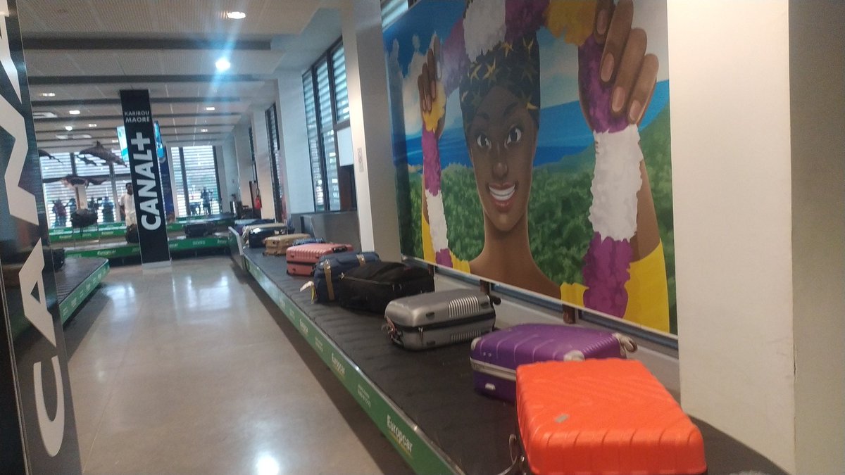 momoyaz42_0's tweet photo. Après la Reunion me voilà à Mayotte 😁👌🏿
#Team976 #Mayotte https://t.co/DfWVvyu1wv