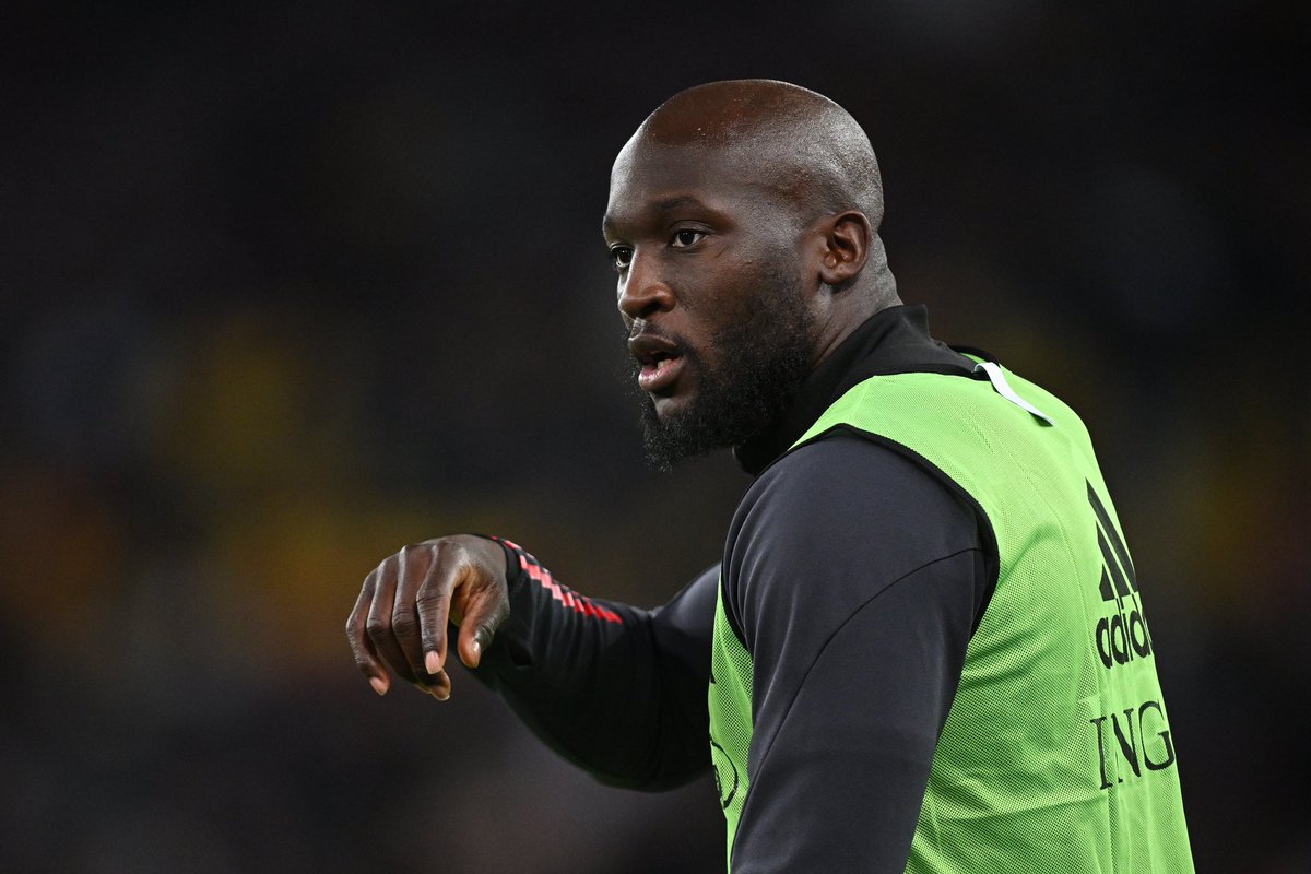 Romelu Lukaku is now due to return at training with Chelsea on July 17th. 🔵🇧🇪

No decision made yet on player side on how to handle pre-season situation — it will be discussed in few days.

Inter will return with new bid very soon.