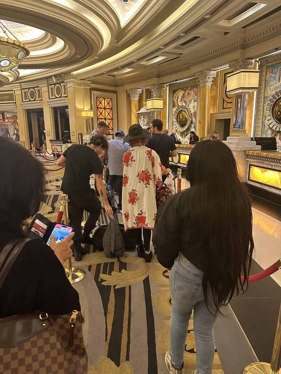 Benjamin Lee tweet media