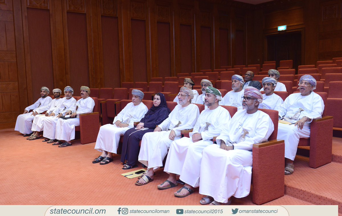 OmanStateCounci's tweet photo. ويستضيف الشيخ ناصر بن سليمان الحارثي نائب رئيس #جهاز_الاستثمار_العُماني للعمليات للإطلاع على الأداء العام لجهاز الاستثمار العماني وبرامج المحتوى المحلي https://t.co/3dnPqUQ06i