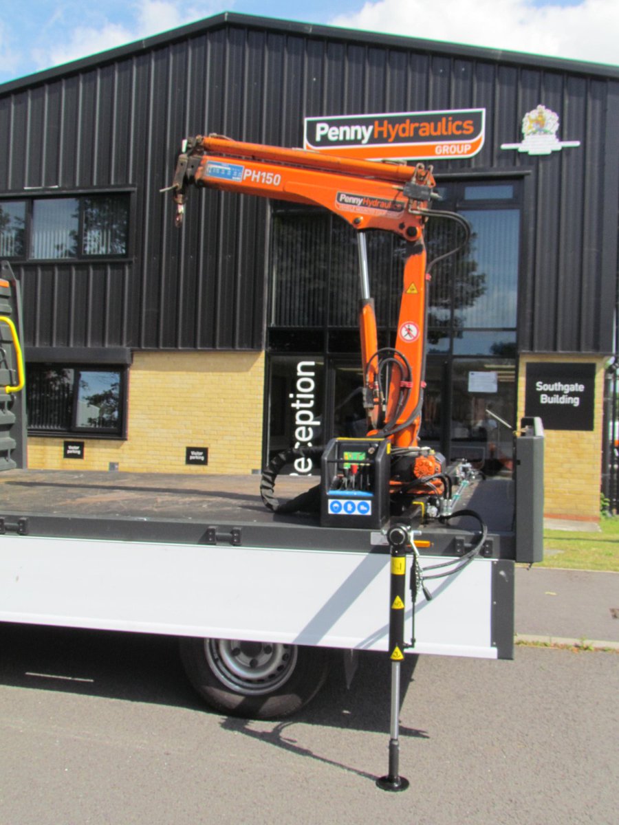 We have just refurbished a #PH150 crane for #PumpSupplies and switched it from an old vehicle to a new one. This has saved about half a tonne of #carbondioxide - That is a lot of gas! Giving a product a new lease of life rather than buying new saves money.
